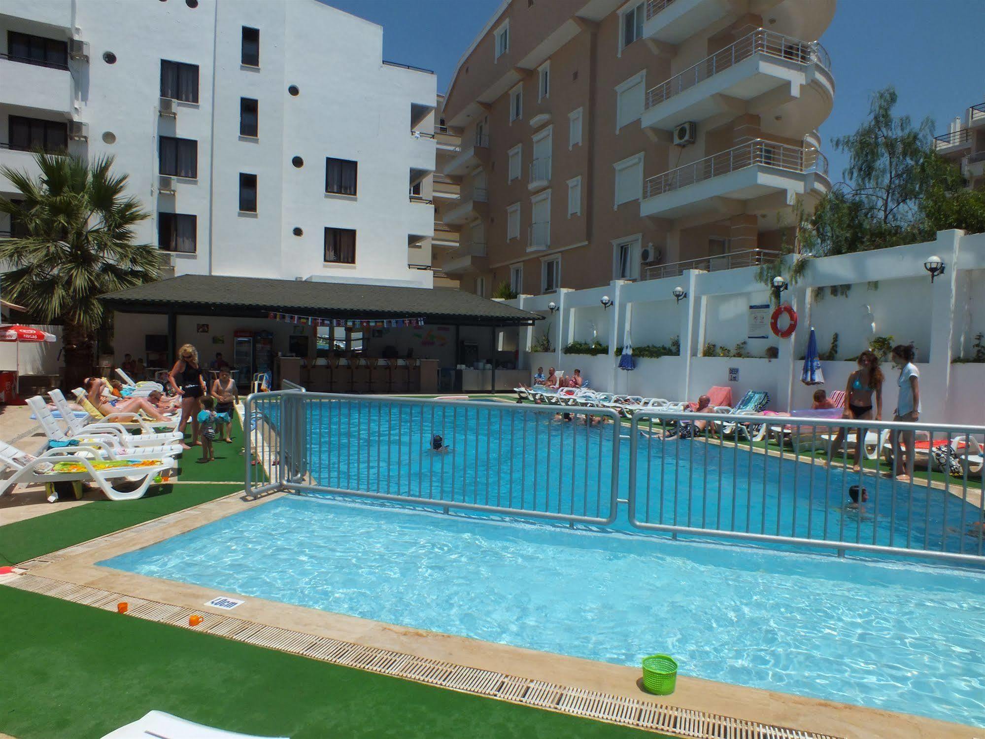 Tuntas Suites Altinkum Didim Exteriér fotografie